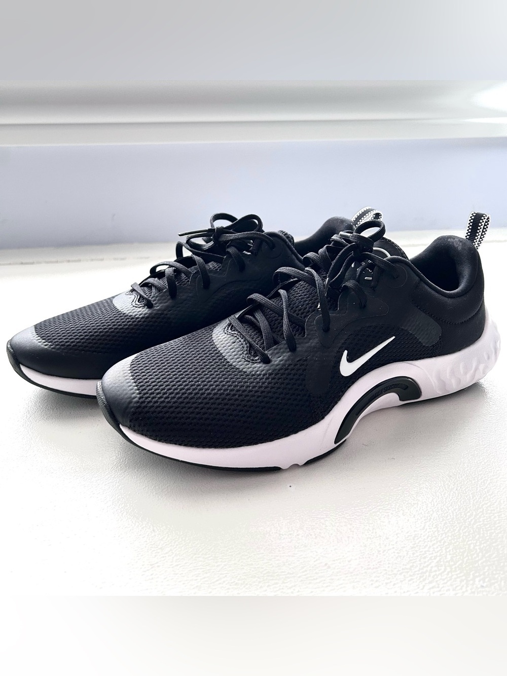 BN Nike Renew In-Season TR 11 shoes (black)